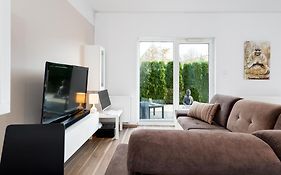 Apartment Kozielska z pięknym ogrodem i tarasem